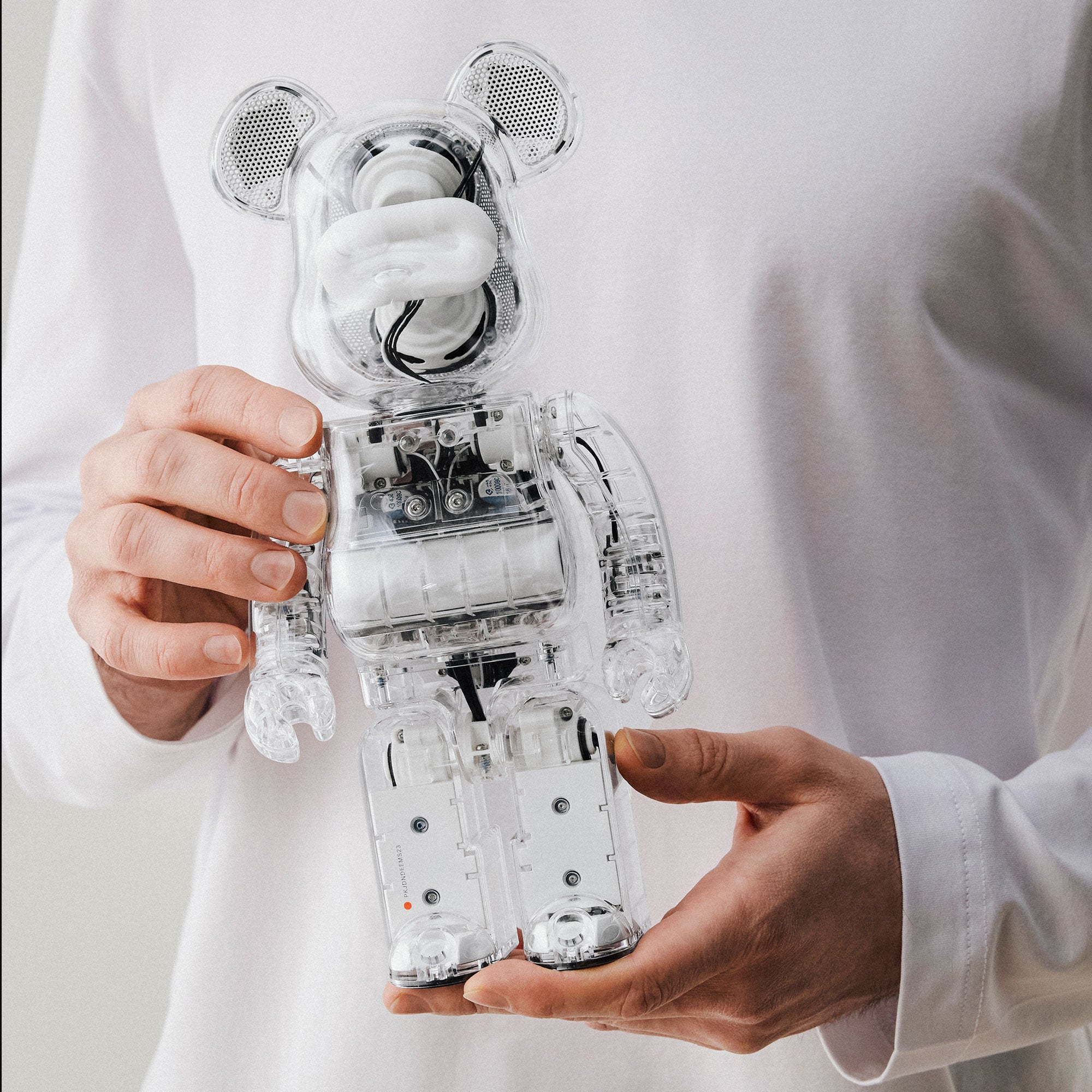 Core White – BE@RBRICK AUDIO STORE